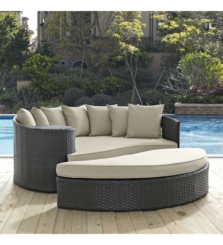Sojourn Outdoor Patio Sunbrella¬Æ Daybed in Antique Canvas Beige - Lexmod