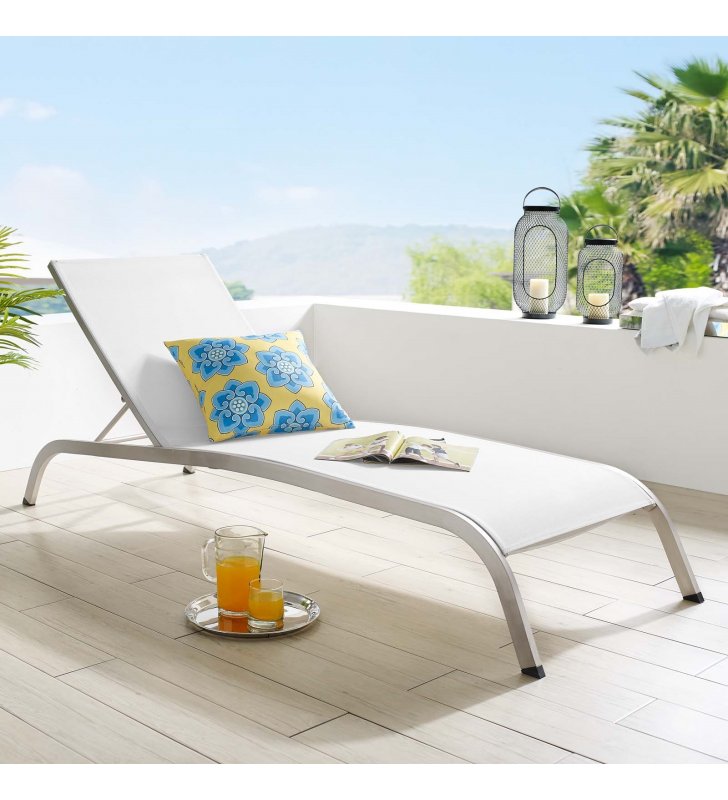 Savannah Mesh Chaise Outdoor Patio Aluminum Lounge Chair in White - Lexmod