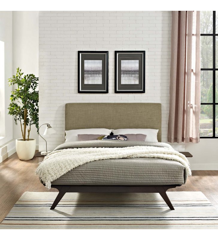 Tracy 3 Piece Queen Bedroom Set in Cappuccino Latte - Lexmod