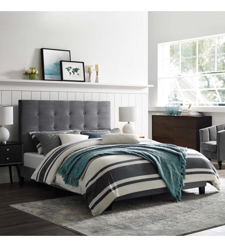 Melanie King Tufted Button Upholstered Performance Velvet Platform Bed in Gray - Lexmod