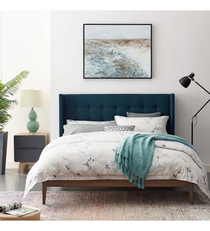 Hadley Queen Wingback Upholstered Polyester Fabric Platform Bed in Blue - Lexmod