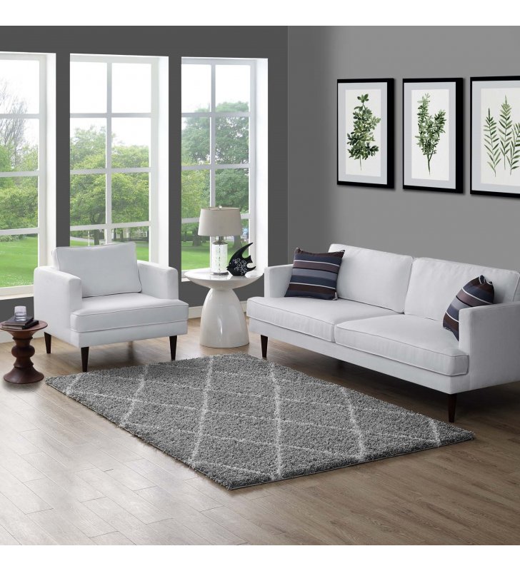 Toryn Diamond Lattice 5x8 Shag Area Rug in Gray and Ivory - Lexmod