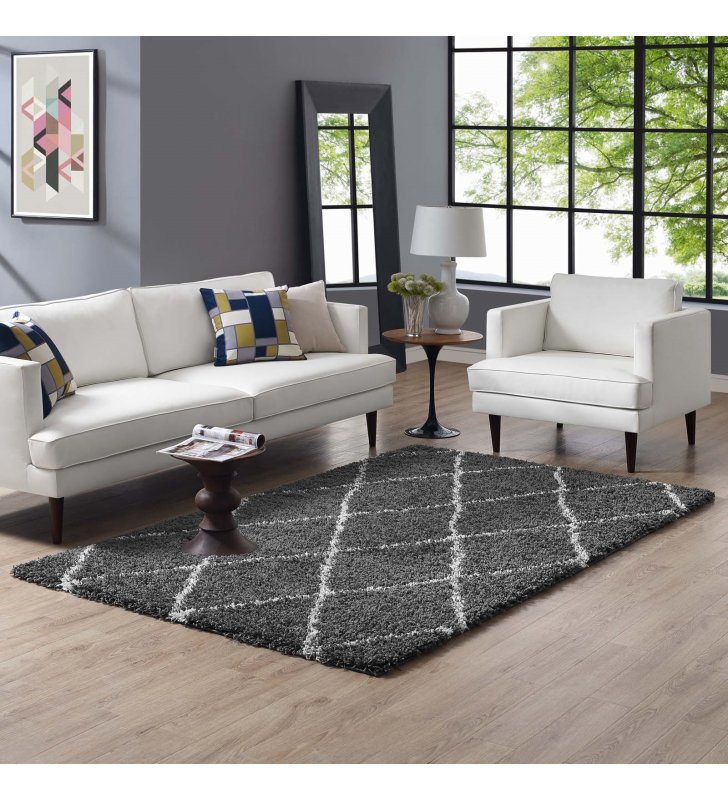 Toryn Diamond Lattice 5x8 Shag Area Rug in Dark Gray and Ivory - Lexmod