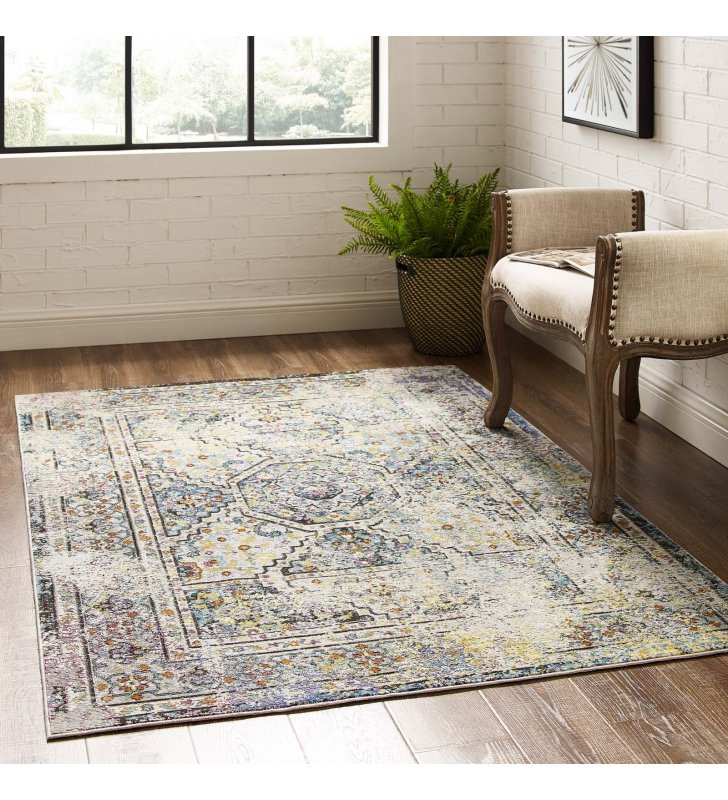 Success Jacinda Distressed Vintage Floral Persian Medallion 4x6 Area Rug in Multicolored - Lexmod