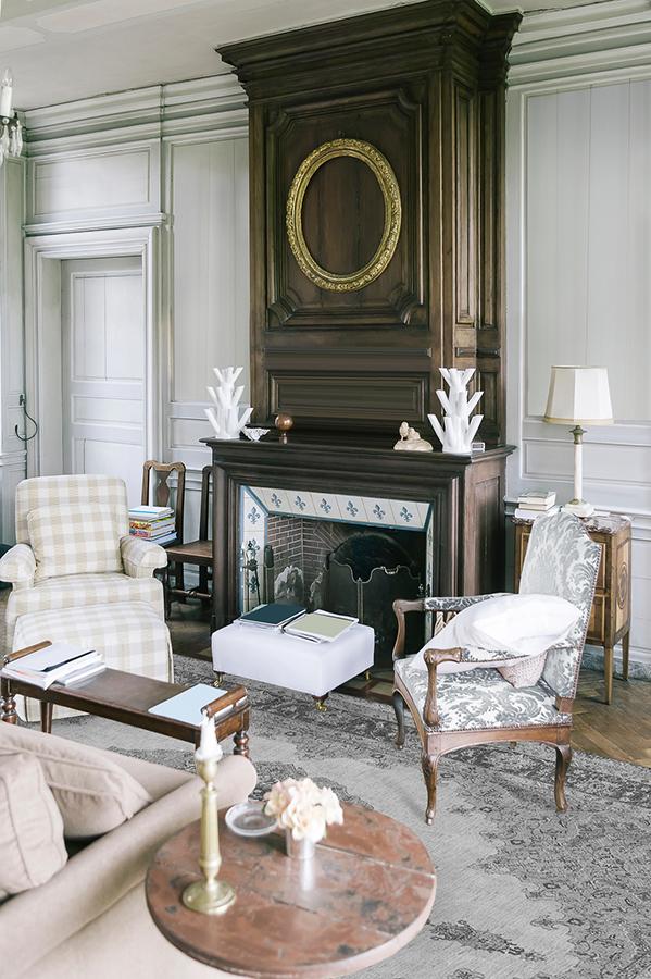 Victoria Grey Rug 8'x10' | Stain-Resistant