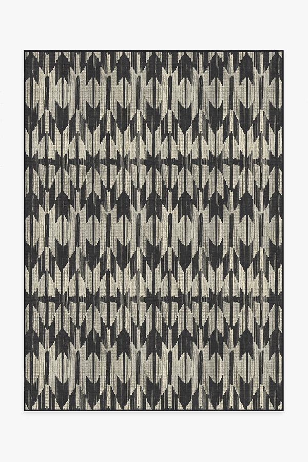Hesperia Black Rug 5'x7' | Stain-Resistant