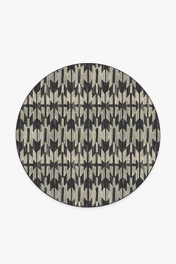 Hesperia Black Rug 6' Round | Stain-Resistant
