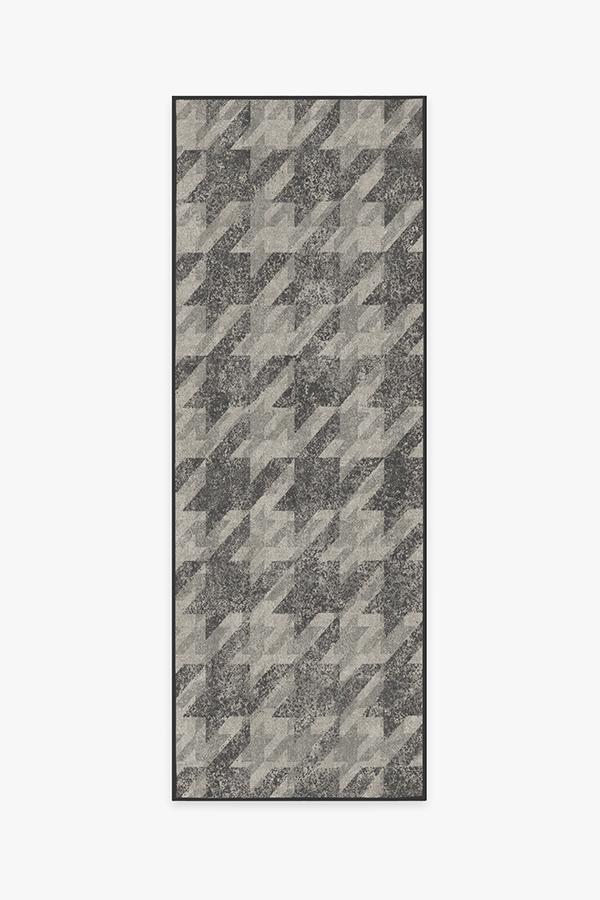 Houndstooth Rug 2.5'x7' | Stain-Resistant
