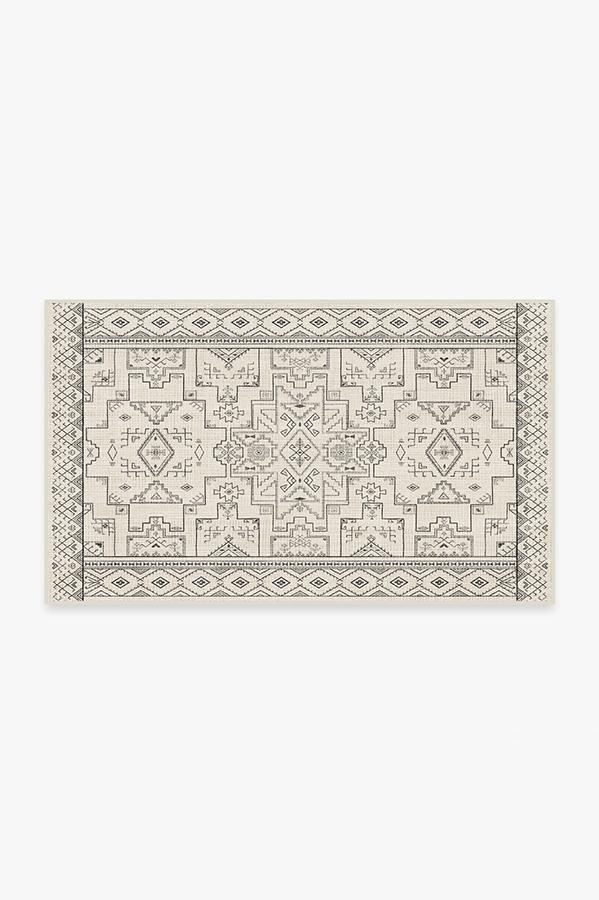 Leelu Black & White Rug 3'x5' | Stain-Resistant