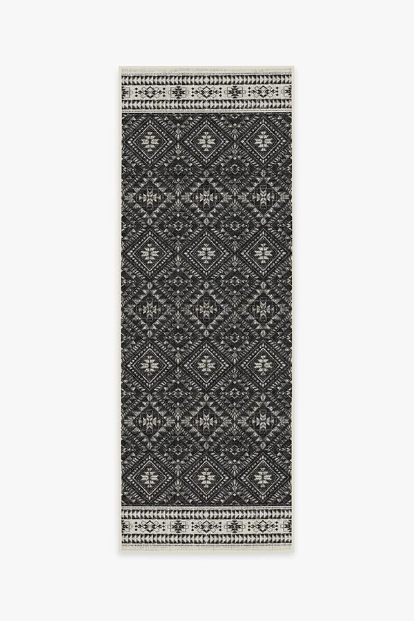 Outdoor Nomada Black Rug 2.5'x7' | Stain-Resistant