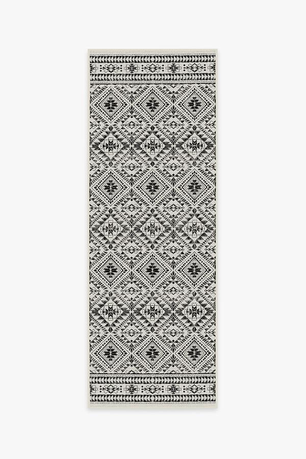 Outdoor Nomada White Rug 2.5'x7' | Stain-Resistant