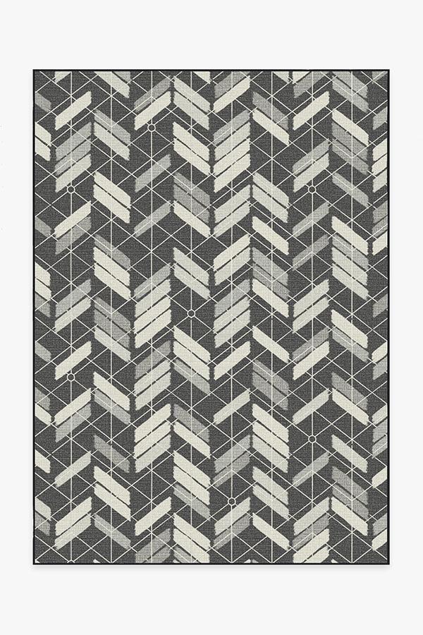 Outdoor Painted Chevron Black Rug 5'x7' | Stain-Resistant