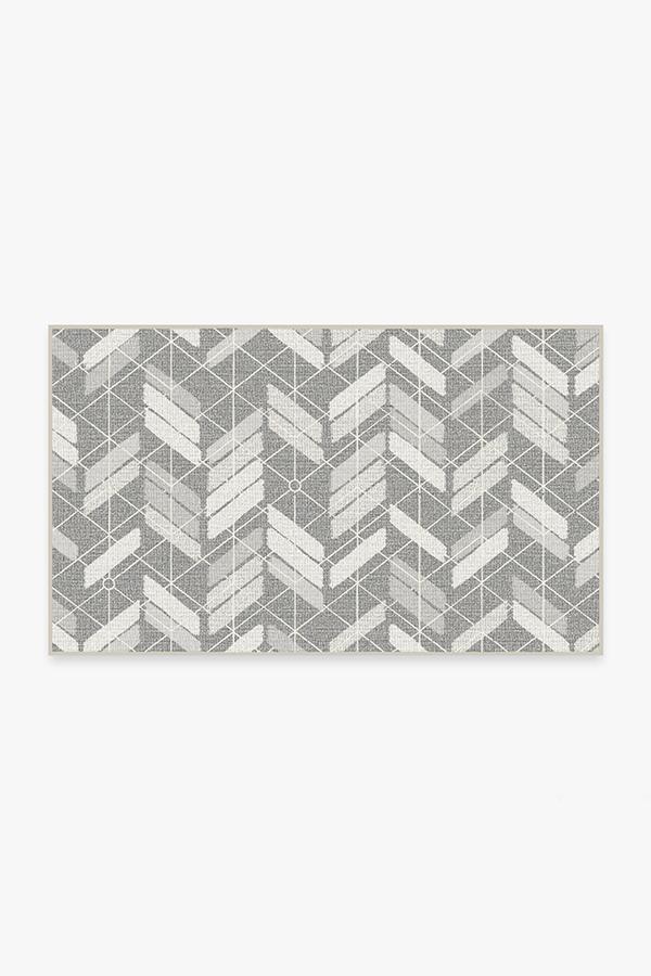 Outdoor Painted Chevron Grey Rug 3'x5' | Stain-Resistant