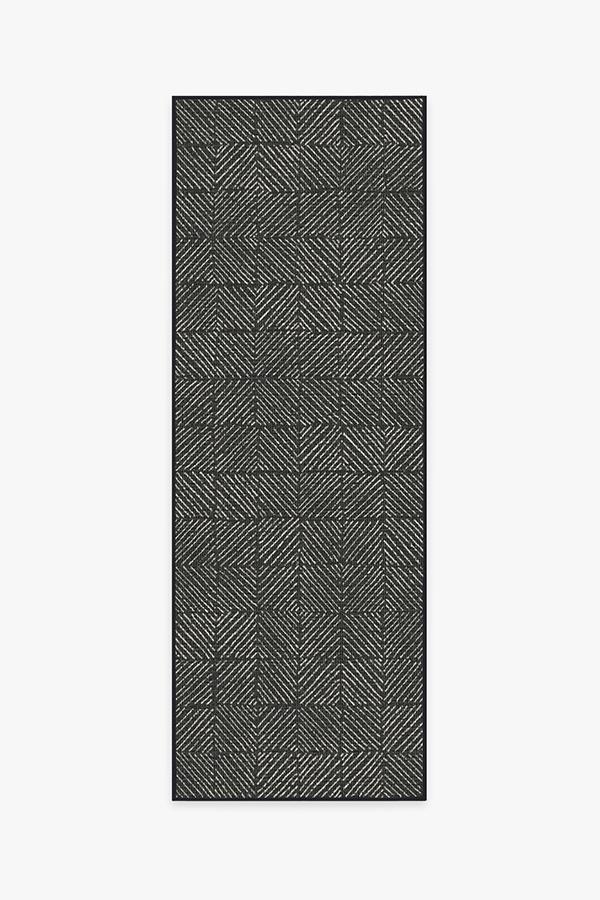 Outdoor Parquet Black Rug 2.5'x7' | Stain-Resistant