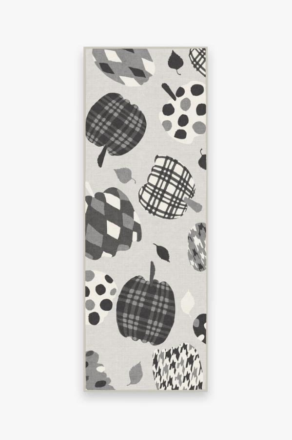 Pumpkin Black & White Rug 2.5'x7' | Stain-Resistant
