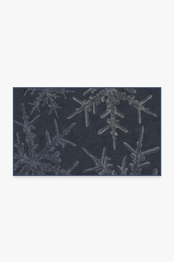 Snowflake Navy Rug 3'x5' | Stain-Resistant